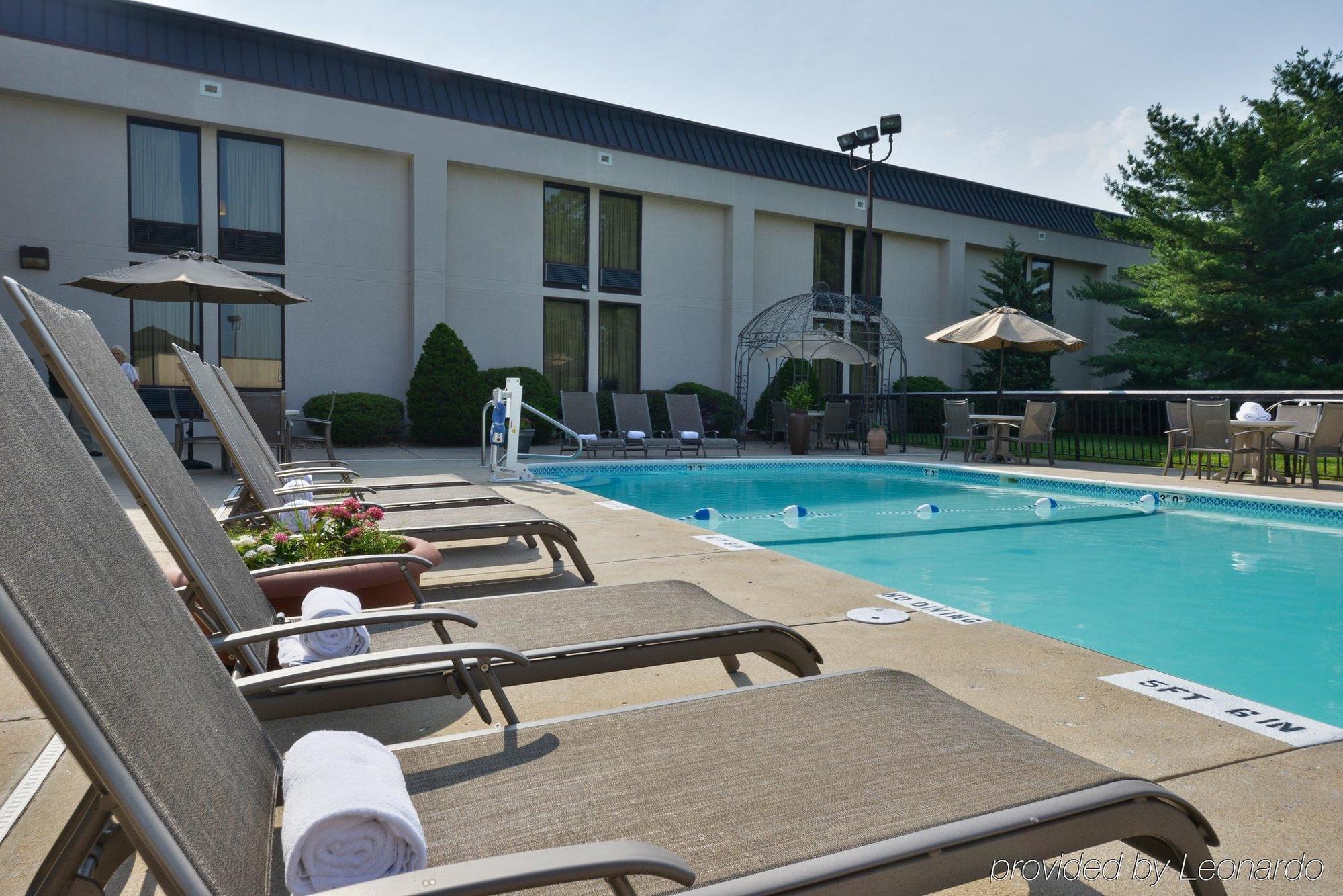 Greenstay Hotel & Suites Central Springfield Bagian luar foto